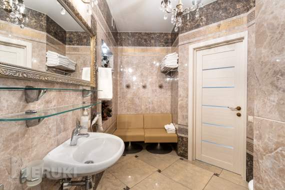 Аренда 2-этажного дома в юхновке 15