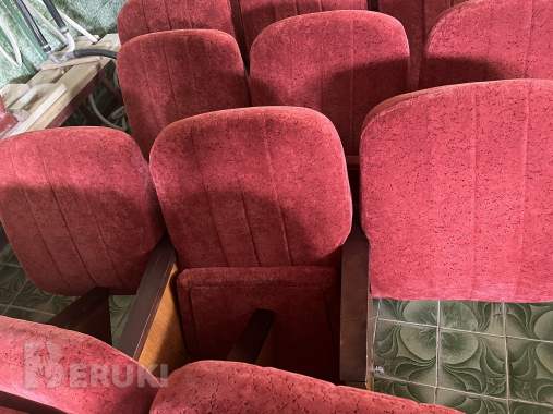 Кресло для театральных и конференц залов б/у. 1