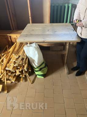 Стол деревянный для дачи б/у 3
