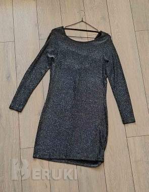 Суперское платье с открытой спиной 0