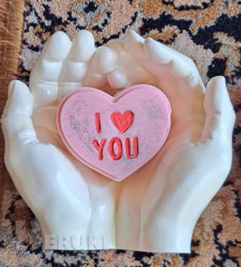 Ладони, новые, ручная работа из гипса в форме рук + ароматное мыло 1