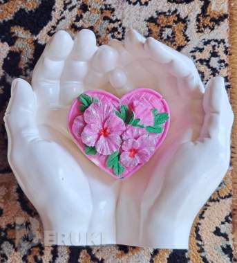 Ладони, новые, ручная работа из гипса в форме рук + ароматное мыло 2