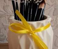 Ваза с кисточками для макияжа (20шт), новые, изделие из гипса