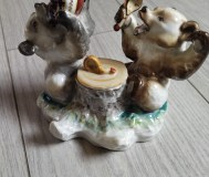 Фарфоровая статуэтка «мишки сладкоежки»