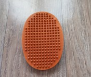 Щетка резиновая овальная