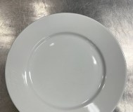 Сдам в аренду на мероприятие тарелки ,в наличии 150 шт 16,5 см