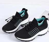 Новые, удобные, лёгкие , дышащие кроссовки, 42 размер