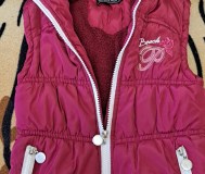Куртка-жилетка бордо на флисе на девочку, на 4-6г, б. У в отличном состоянии