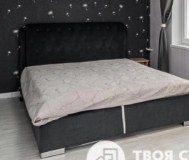 Двухспальная кровать с матрасом