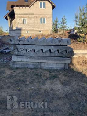 Продам: лестничные марши-3шт; площадки к ним--2шт.