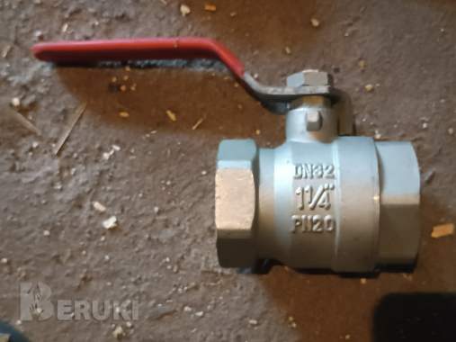Кран шаровый прямой dn32 pn20 1 ¼ латунь ручка 0