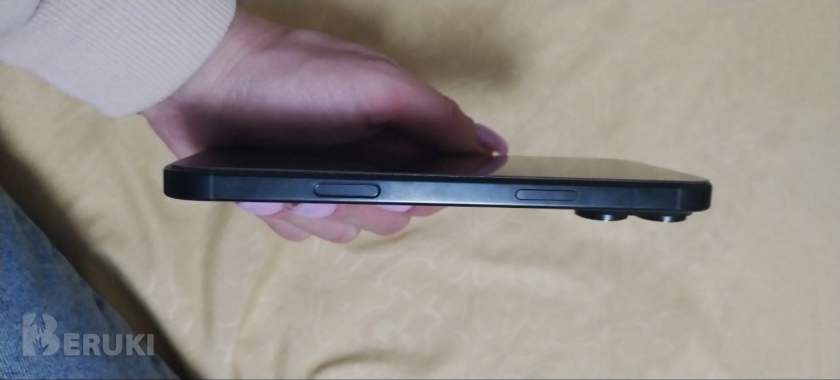 Iphone 16 pro max 4