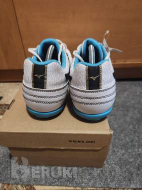 Оригинальные футбольные бампы / сороконожки 1