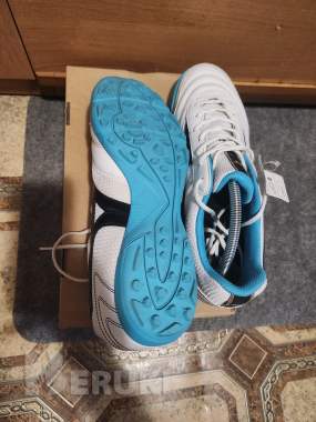 Оригинальные футбольные бампы / сороконожки 3