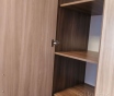 Шкаф распашной с приставной полкой, отделан зеркалом