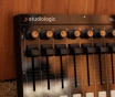 Midi контроллер studiologic sl mixface