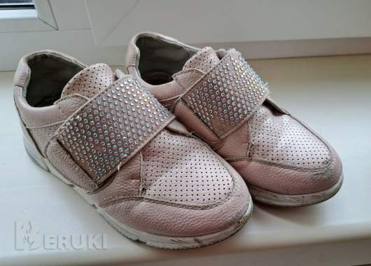 Туфли нежно-розовые со стразами на липучке, р. 29 (стелька 19см), б. У 0