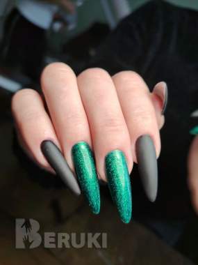 Услуги маникюра и педикюра 5