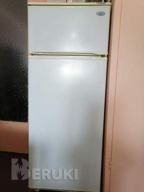 Двухкамерный холодильник. 1