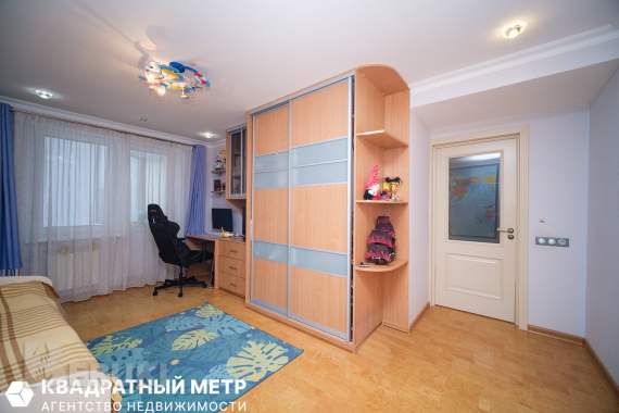 Уручье, 4 комнаты, своё парковочное место. 17