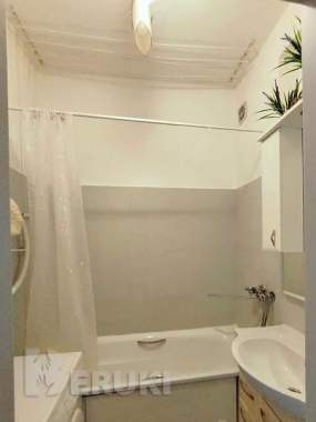 Уютная 2-х комн. Квартира. Тихий престижный центр. . . Парк. . Озеро. . 6