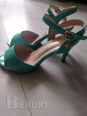 Босоножки женские 1