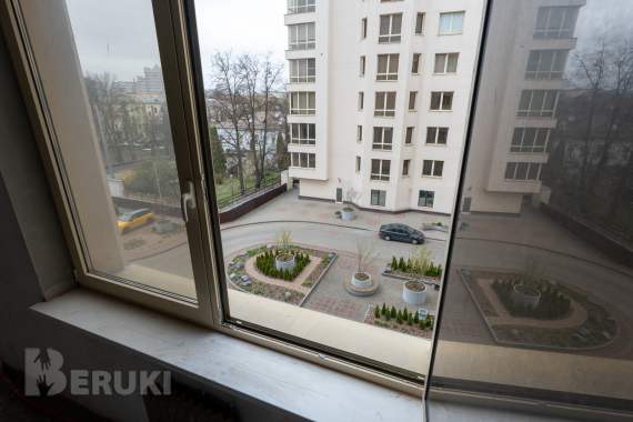 Продается 4-комнатная квартира по ул. Киселева, (жк «времена года») 16