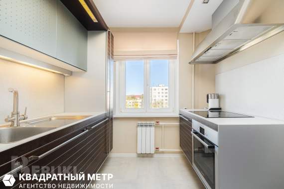 Четырех комнатная квартира, острошицкая, метро уручье. 0