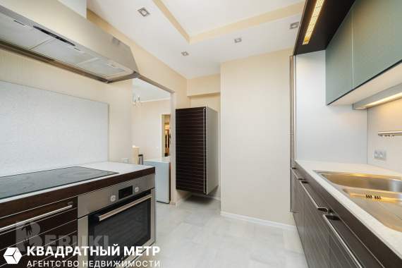 Четырех комнатная квартира, острошицкая, метро уручье. 1