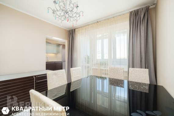 Четырех комнатная квартира, острошицкая, метро уручье. 2