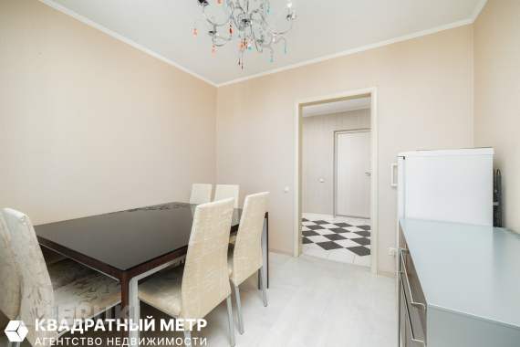 Четырех комнатная квартира, острошицкая, метро уручье. 3