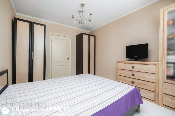 Четырех комнатная квартира, острошицкая, метро уручье. 9