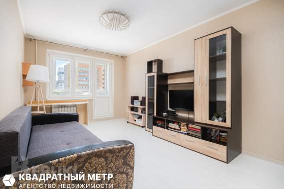 Четырех комнатная квартира, острошицкая, метро уручье. 10