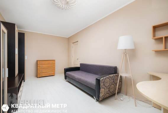 Четырех комнатная квартира, острошицкая, метро уручье. 11