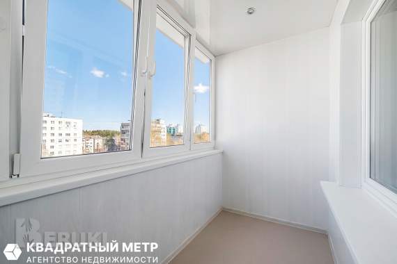 Четырех комнатная квартира, острошицкая, метро уручье. 14