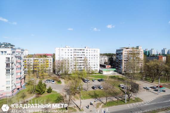 Четырех комнатная квартира, острошицкая, метро уручье. 15