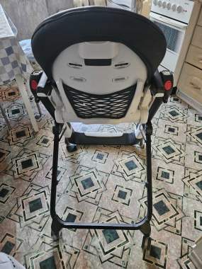 Стульчик для кормления peg-perego siesta licorice 4