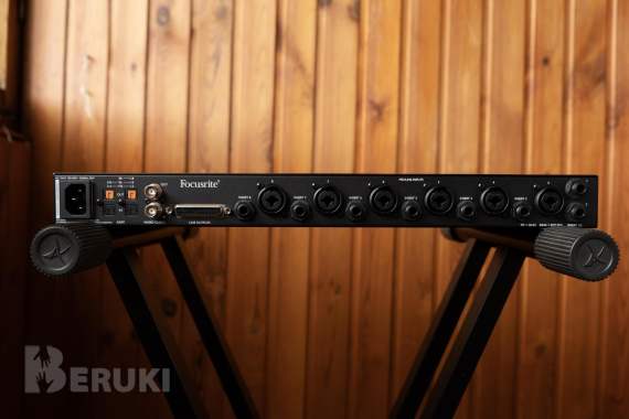 Микрофонный предусилитель focusrite clarett+ octopre 1