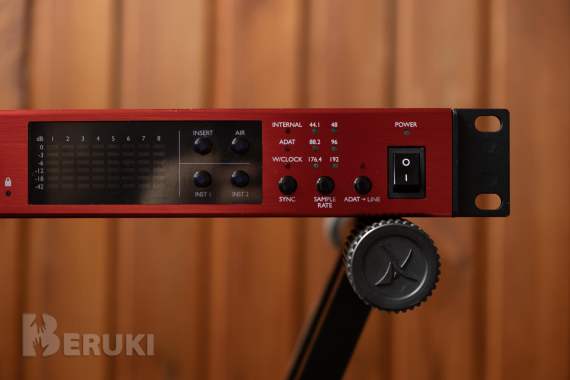 Микрофонный предусилитель focusrite clarett+ octopre 3
