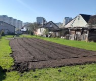 Вспашка земли в бресте.