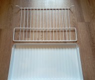 Полки в холодильник (универсальные, новые)