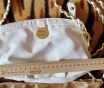 Сумка белая с ремешком нарядным на замочке, новая