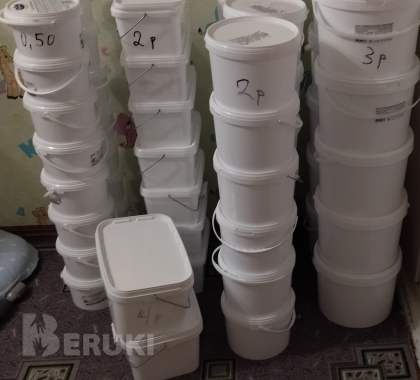 Пищевые ведра б/у с крышками