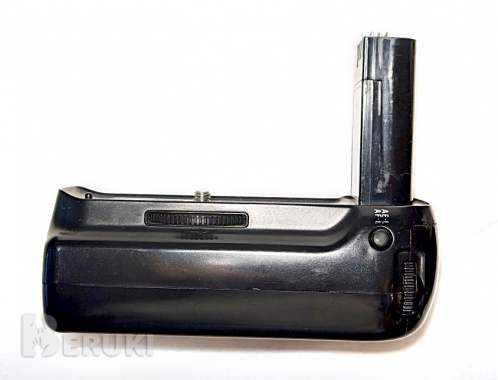 Универсальный батарейный блок nikon mb-d80 3