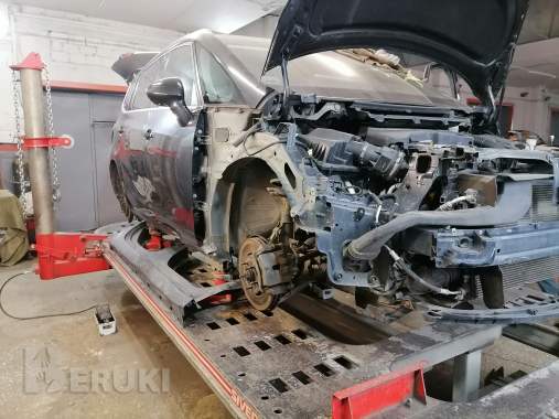 Стапельные работы (востановление геометрии кузова) 2