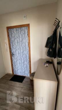 Сдам 1-комнатную квартиру в центре по людникова 8