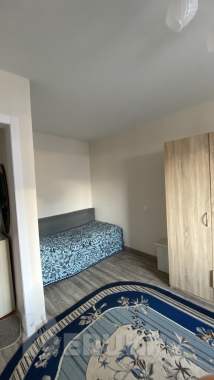 Сдам 1-комнатную квартиру в центре по людникова 10