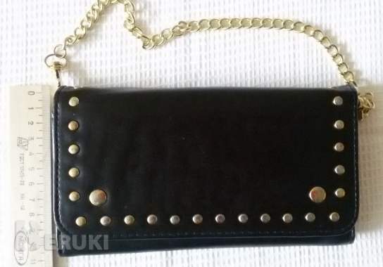 Сумка черная на кнопке и золотистой цепочке, новая 1