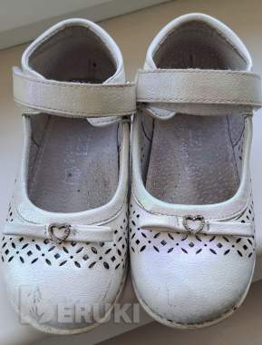 Туфли детские белые, р. 27, б. У 0
