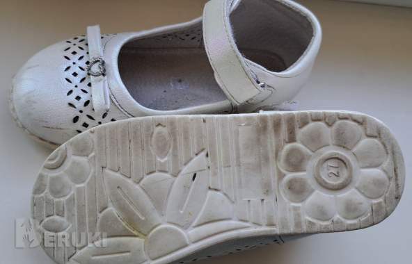 Туфли детские белые, р. 27, б. У 2